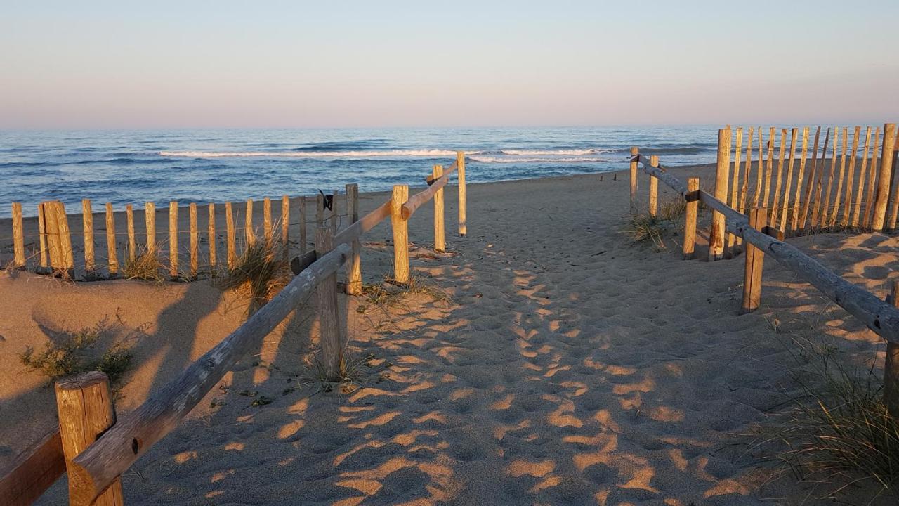 Torreilles Plage: Villa Atypique Bord De Mer Mediterranee エクステリア 写真